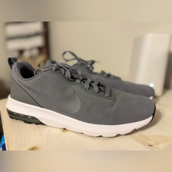 Nike 827177-002 Air Max Turbulence LS
Cool Grey 11.5 - Picture 4 of 11